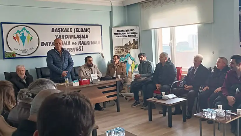 Yazar Metin Rastdil, Başkale'de okurlarıyla buluştu