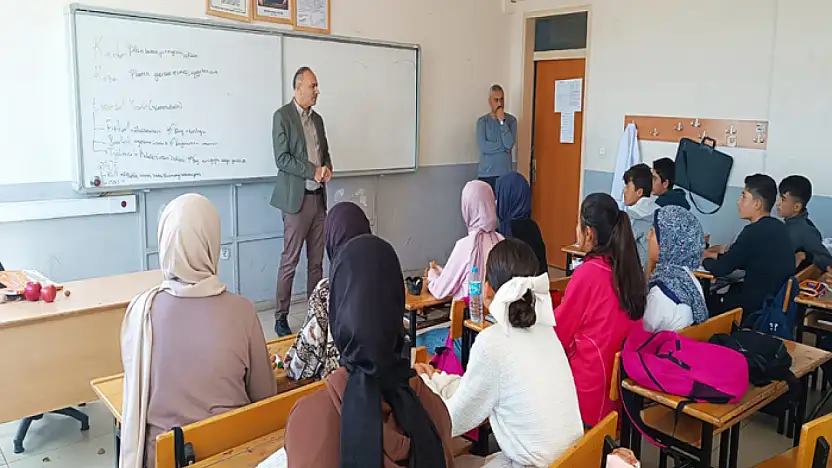 Alhan, Destekleme ve Yetiştirme kurslarını ziyaret etti