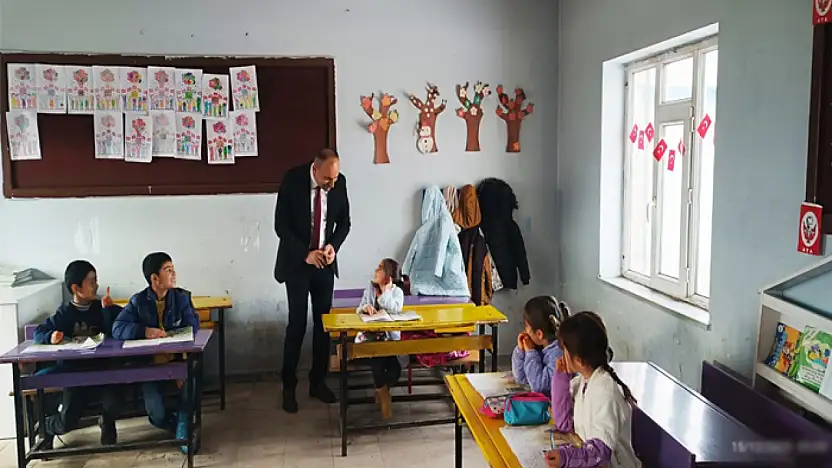 Alhan, Yukarı Argit Demirtepe İlkokulu'nu ziyaret etti