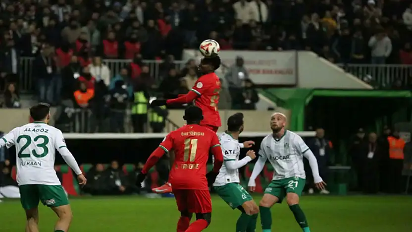 Amedspor ilk devreyi zirvede kapattı