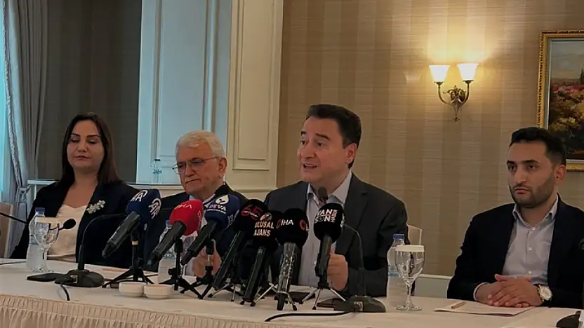 Babacan: Yangınlarla ilgili Meclis'te araştırma komisyonu kurulmalı