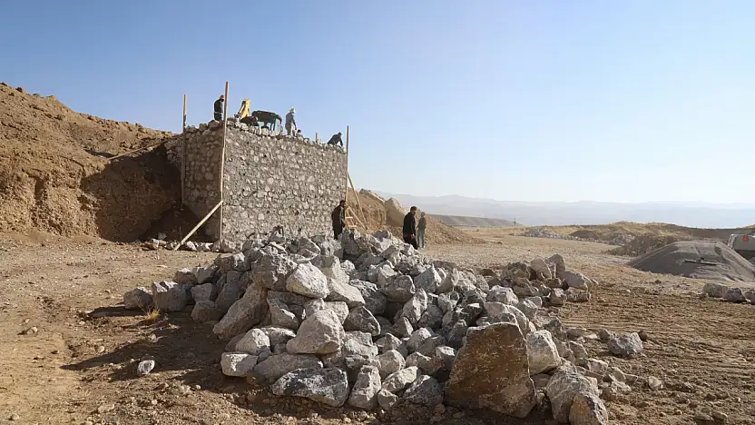 Başkale'de katı atık transfer rampası yapılıyor