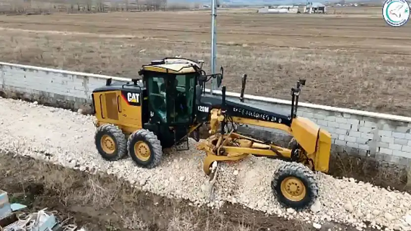 Bucakönü Mahallesi'nde yol bakım ve onarım çalışmaları sürüyor