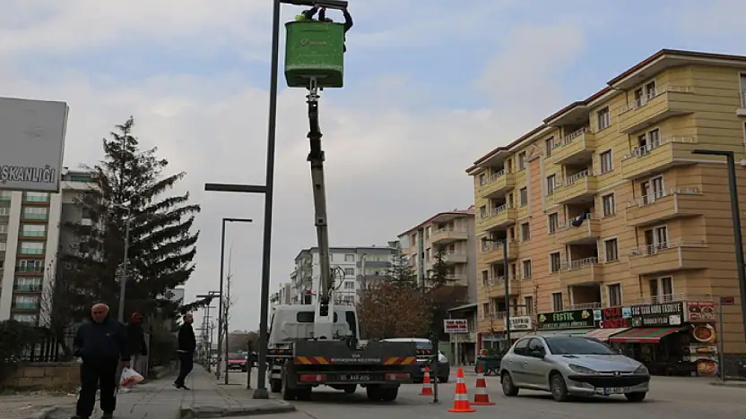 Büyükşehir'den, dekoratif sokak lambalarına bakım ve onarım
