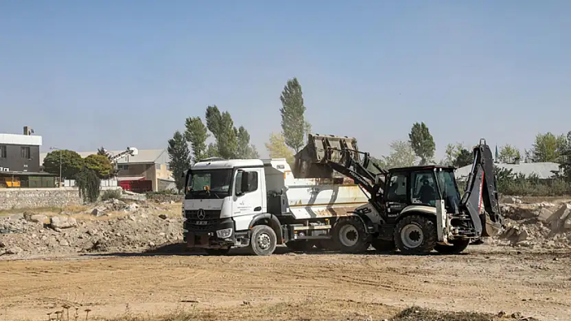 Büyükşehir'den kapsamlı hafriyat çalışması