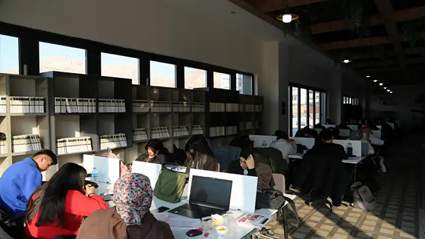 Büyükşehir'den öğrencilere kapsamlı etüt desteği