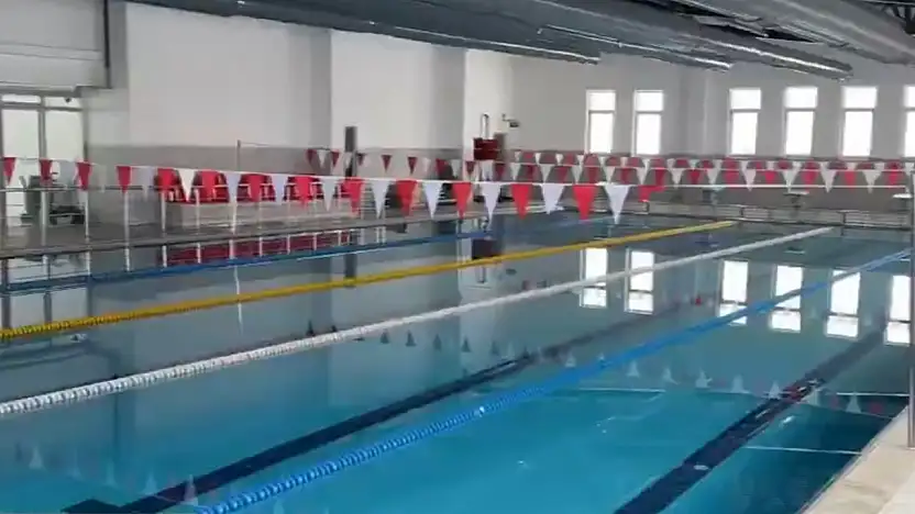 Çaldıran'da yarı olimpik yüzme havuzu açılışa hazırlanıyor