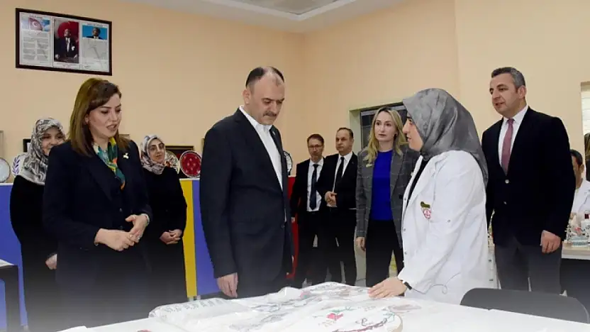 Çandıroğlu'ndan Van Olgunlaşma Enstitüsüne ziyaret