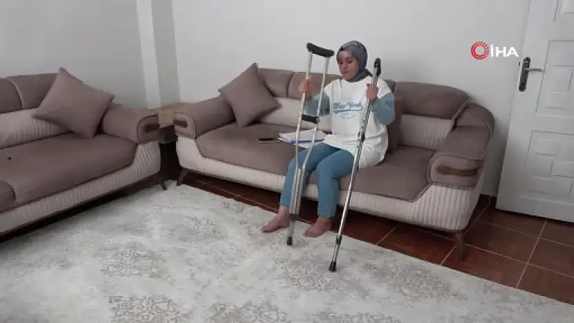 Diz ağrısıyla gittiği Dicle Üniversitesi Tıp Fakültesi Hastanesinde geçirdiği ameliyatla sakat kaldı