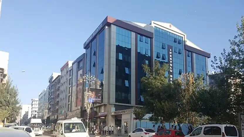 Emlak vergisi ikinci taksidi ödemeleri için İpekyolu Belediyesi cumartesi günü açık