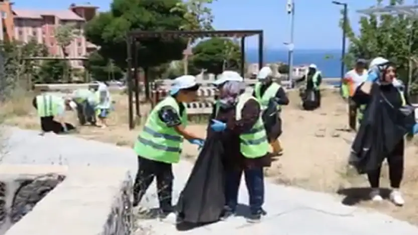 Erdemkent Mahallesi'nde temizlik kampanyası