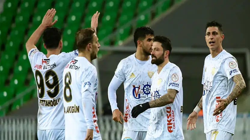 Erzurumspor, Sakarya'da galibiyet serisini sürdürdü