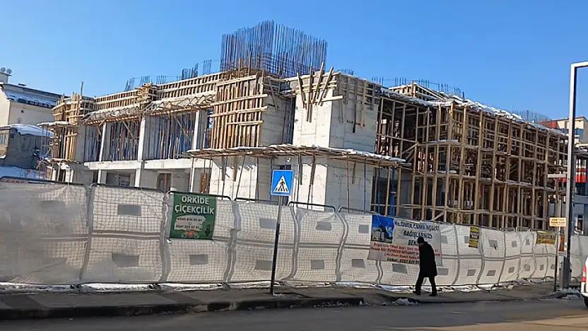 Hz. Ömer Camii inşaatına kış şartları nedeniyle ara verildi