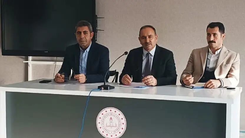 İlçe Milli Eğitim Müdürü Alhan, branş öğretmenleriyle bir araya geldi