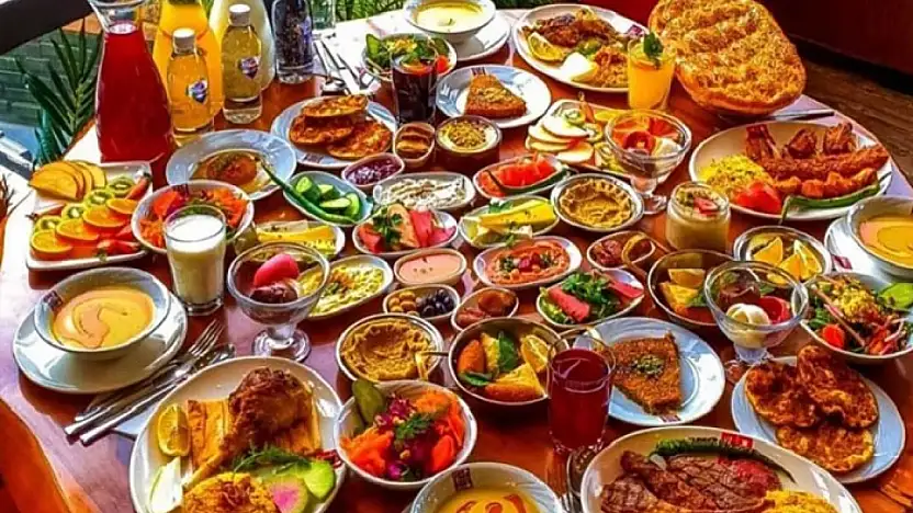 İpekyolu'nda pansiyonlu okullarda ortak iftar ve sahur menüsü