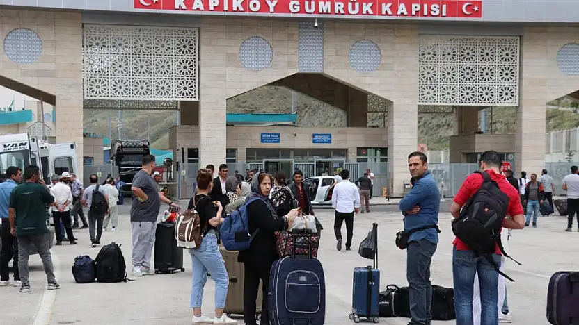 İranlı turistlerden İsrail'e tepki: İntikam duygusu içindeyiz