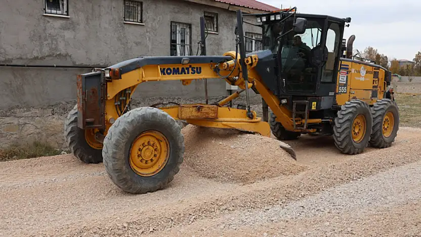 İskele Mahallesi'nde yol çalışmaları sürüyor