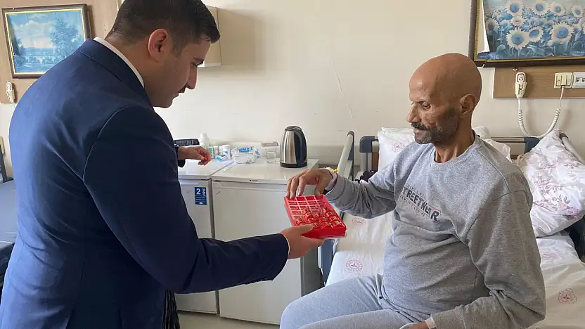 Kaymakam Bulut, Bayramda hastaları unutmadı
