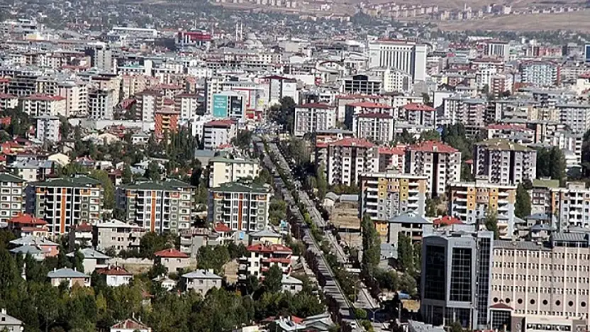 Kiralar el yakıyor: Dar gelirli aileler barınma kriziyle karşı karşıya