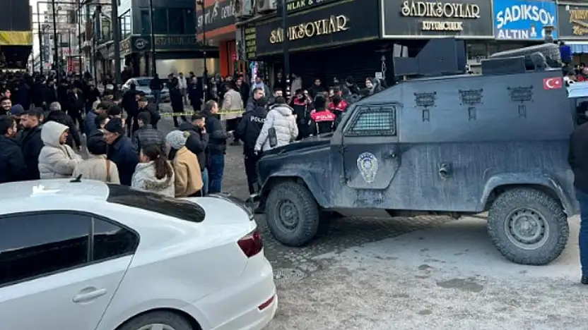 Kuyumcunun altın ve paralarla kayıplara karıştı iddiası