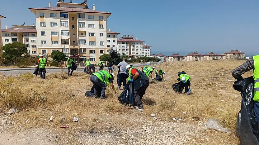 Mahalle mahalle temizlik kampanyası Esentepe'de devam etti