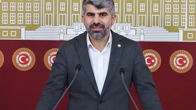 Milletvekili Dinç, dizilerde alkol kullanımının özendirildiğini söyledi