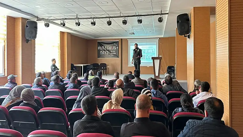 Muradiye'de 'Ailede Güvenlik ve Farkındalık' semineri