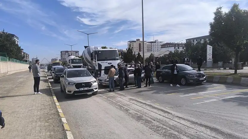 Muş-Bitlis kara yolunda zincirleme kaza meydana geldi