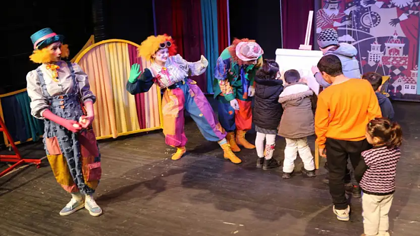 Özel gereksinimli bireyler sanatla buluşturuldu