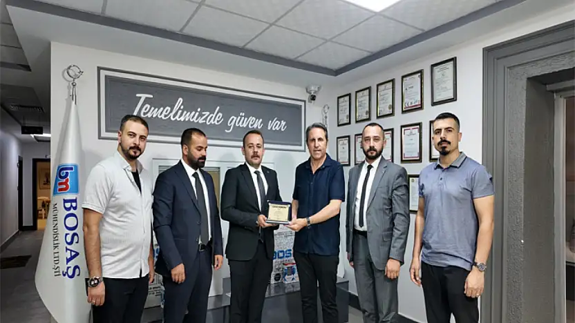 Perihanoğlu: Gençlerin gücüyle Van'ı geleceğe taşıyacağız