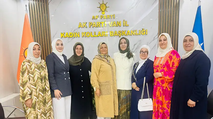 Şahsenem Çelik'ten Kadın Kolları Başkanı Alpaslan'a ziyaret