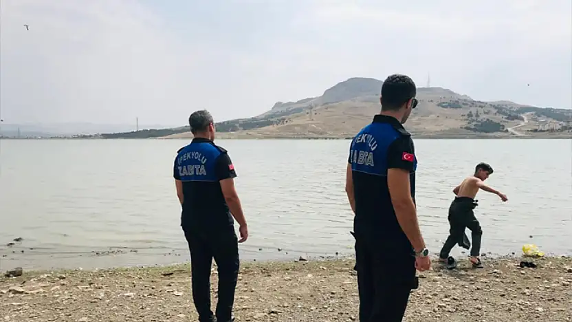 Sıhke Gölü'nde yüzen çocuklara uyarı yapıldı