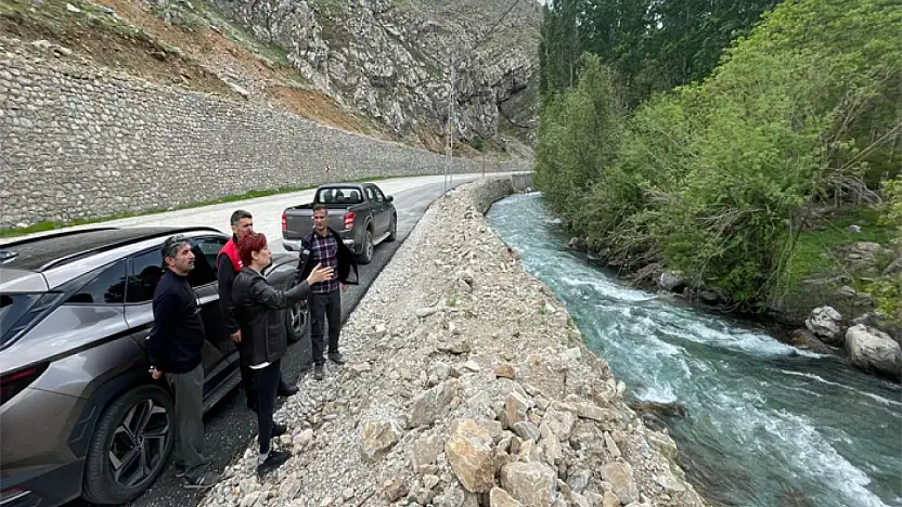 Şişman Bahçesaray'da incelemelerde bulundu