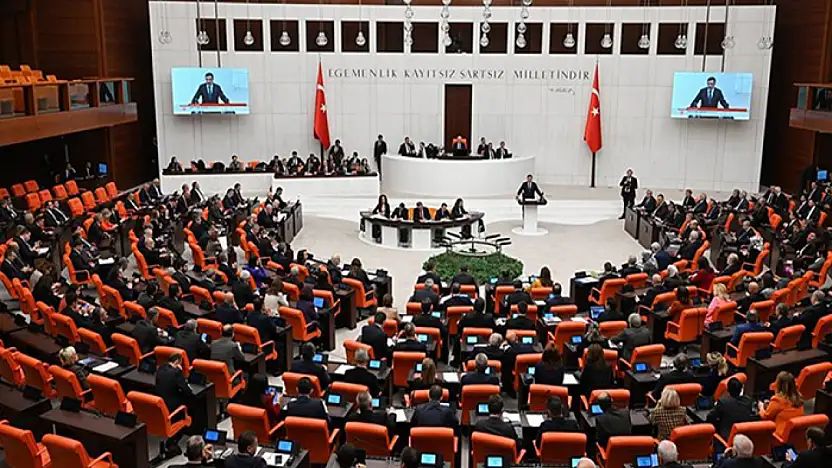 TSK unsurlarının 2 yıl daha Libya'da görev yapması onaylandı