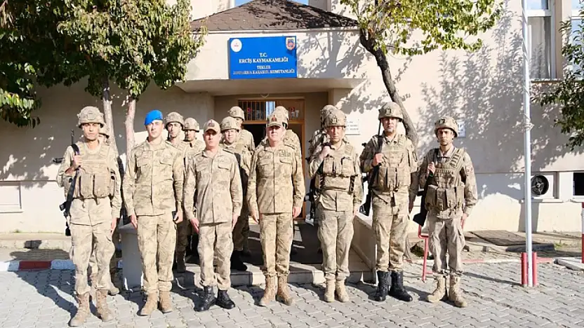 Tuğgeneral Avkıran'dan Erciş'te jandarma karakoluna ziyaret