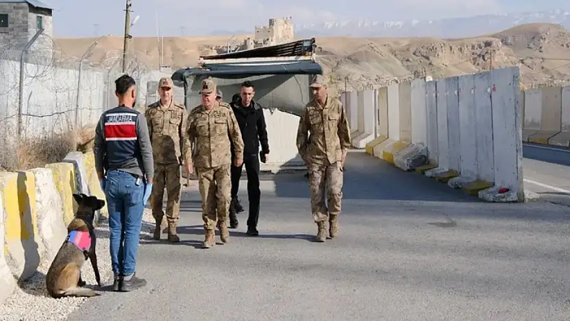 Tuğgeneral Avkıran, Gürpınar'da incelemelerde bulundu