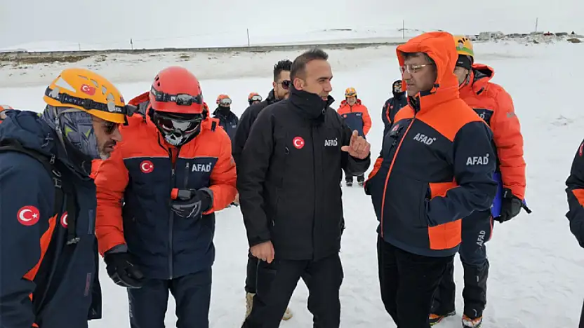 Türkmenoğlu AFAD'ın çığ eğitimlerini yerinde inceledi