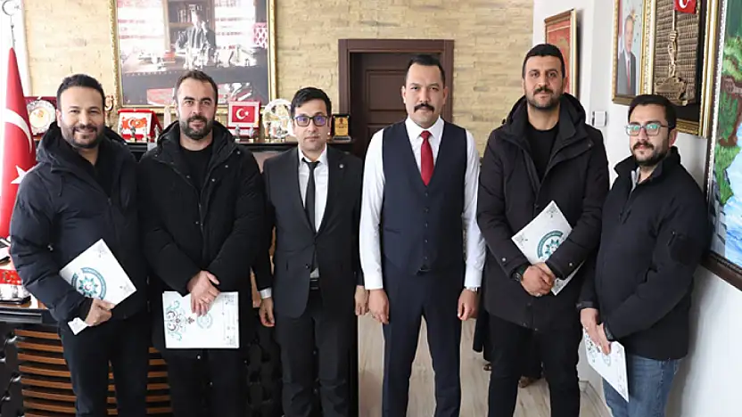 Türkmenoğlu'ndan Muradiye Sosyal Hizmetler personeline başarı belgesi