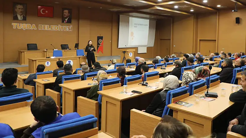 Tuşba Belediyesi'nde ebeveynlere sınav süreci eğitimi
