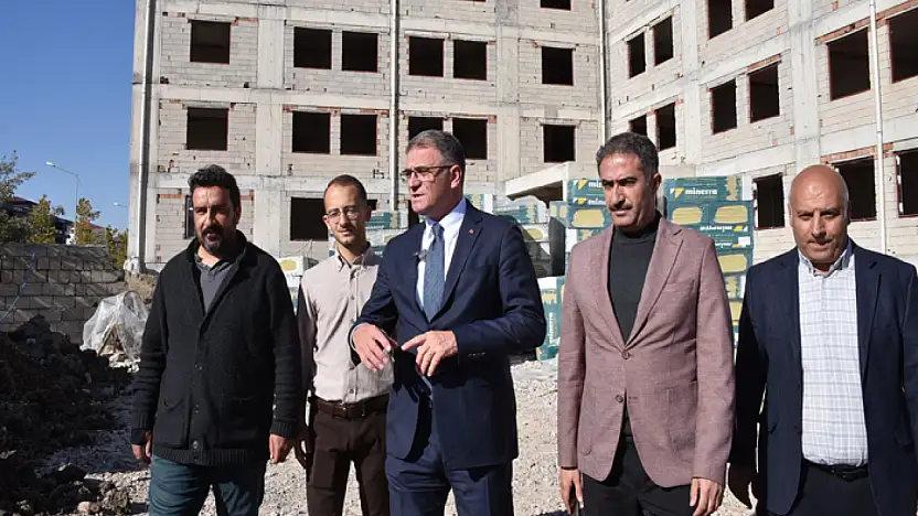 Vali Balcı, Kız Hafızlık ve Kur'an Kursu inşaatını inceledi