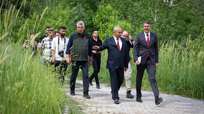 Vali Çelik: Bu toprakları birlikte yeşerteceğiz