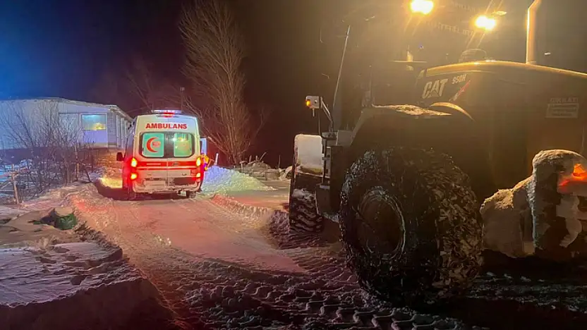 Van Büyükşehir Belediyesi'nden kurtarma mesaisi