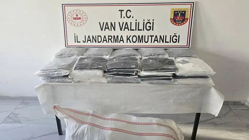 Van'da 3 milyon TL değerinde kaçak malzeme ele geçirildi