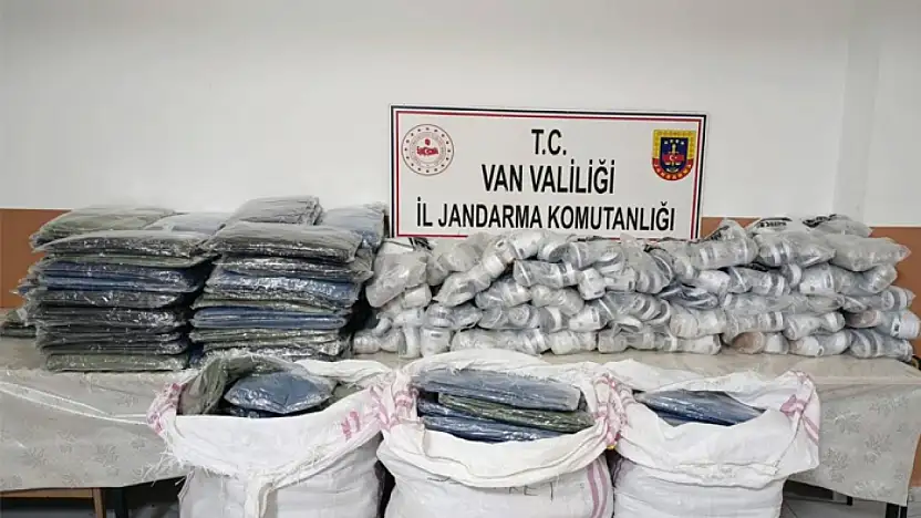 Van'da 4,1 milyon TL değerinde kaçak eşya ele geçirildi