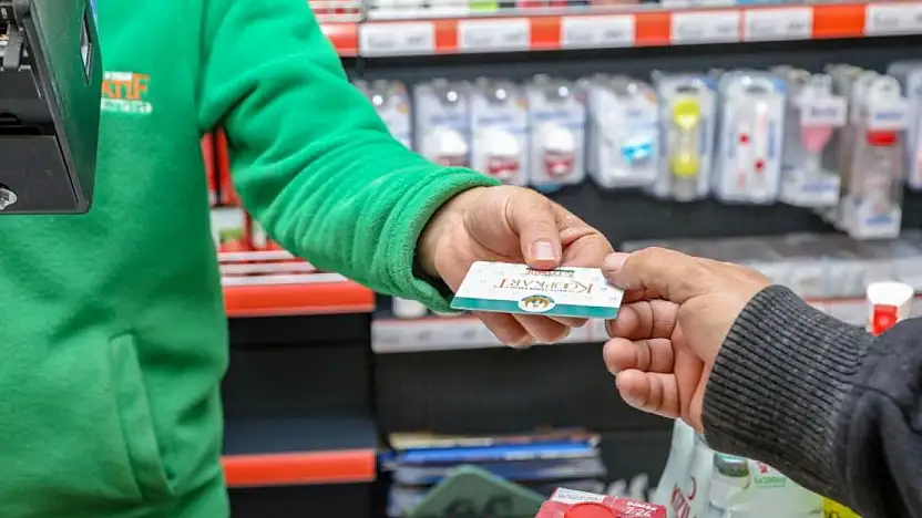 Van'da bin 812 aileye sosyal kart dağıtıldı