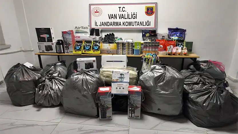 Van'da gümrük kaçağı malzeme ele geçirildi