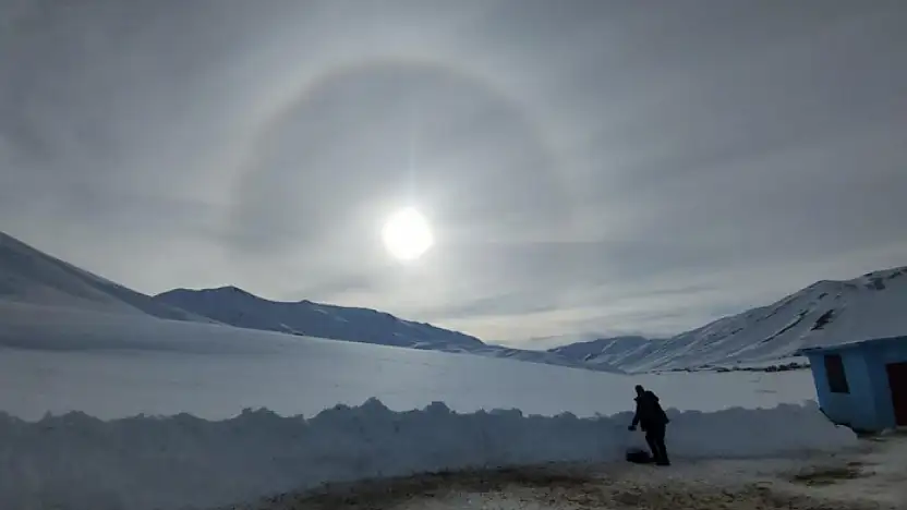 Van'da güneş halkası manzarası