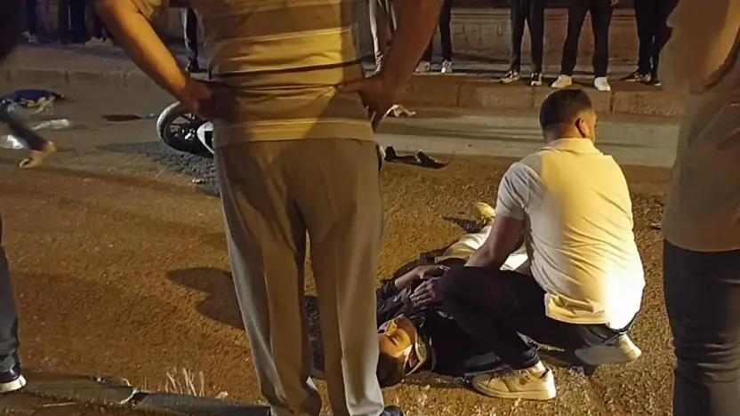 Van'da iki motosiklet kafa kafaya çarpıştı: 3 yaralı