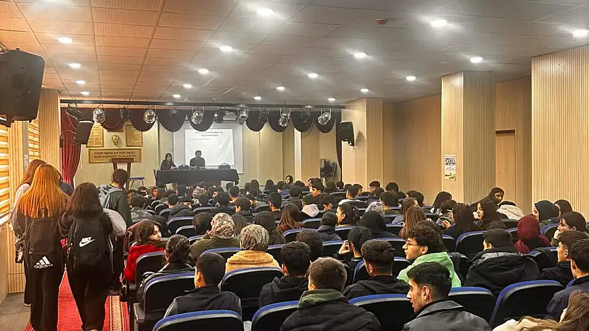Van'da öğrencilere stigma ve ayrımcılık eğitimi