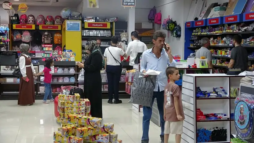 Van'da okul öncesi kırtasiyelerde hareketlilik başladı